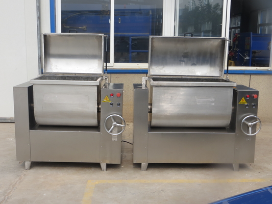 120kg το βόειο κρέας μηχανών αναμικτών κρέατος έβρασε τη μηχανοποιημένη μηχανή γεμίσματος λουκάνικων στον ατμό