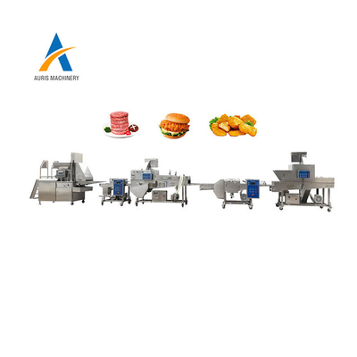 Τα ψήγματα κοτόπουλου και burger βόειου κρέατος που επεξεργάζεται τη βιομηχανική αυτόματη μπριζόλα κρέατος πιέζουν ακατέργαστο patty διαμορφώνοντας το ψωμί κατασκευάζοντας τη μηχανή